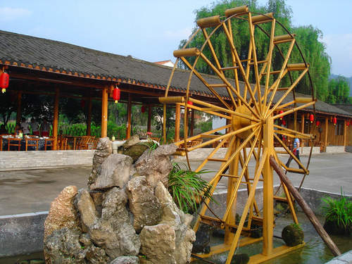 B線：張家界、天子山、寶峰湖（黃龍洞）休閑三日游